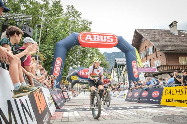 Salzkammergut Trophy 2024 - Ziel - Einrad - Strecke G - Siegerin Ariane Rohn (Foto: Sportograf)